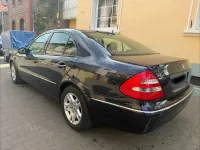 Gebraucht Mercedes E280 Elegance 177 PS (130 kW) 2004 Schwarz Limousine