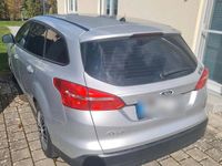 Gebraucht Ford Focus 105 PS (77 kW) 2015 Silber Kombi