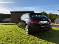 Gebraucht Audi A1 Attraction 86 PS (63 kW) 2011 Schwarz Kleinwagen