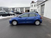 Gebraucht VW Polo Life 95 PS (69 kW) 2022 Blau Limousine