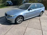 Używany BMW 318 143 KM (105 kW) 2010 Niebieski Kombi