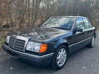 Gebraucht Mercedes E400 279 PS (205 kW) 1993 Schwarz Limousine