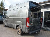 Gebraucht Iveco Daily 179 PS (131 kW) 2017 Schwarz Van / Kleinbus