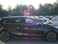 Neu Kia Ceed GT-Line 140 PS (102 kW) 2025 Schwarz Kleinwagen
