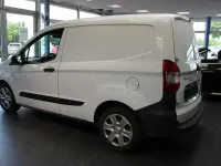 Gebraucht Ford Transit 101 PS (74 kW) 2019 Weiß Van