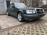 Gebraucht Mercedes 230 132 PS (97 kW) 1990 Grün Coupé