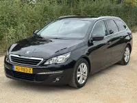 Gebraucht Peugeot 308 SW 120 PS (88 kW) 2015 Schwarz Kombi
