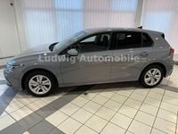 Gebraucht VW Golf Life 110 PS (80 kW) 2024 Grau Limousine