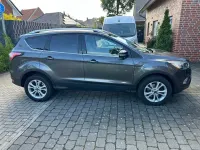 Gebraucht Ford Kuga Titanium 150 PS (110 kW) 2019 Grau SUV