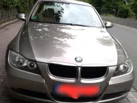 Gebraucht BMW 320 170 PS (125 kW) 2009 Gold Limousine