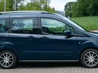 Gebraucht Ford Tourneo Courier 101 PS (74 kW) 2015 Blau Van / Kleinbus