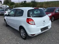 Gebraucht Renault Clio III 103 PS (75 kW) 2012 Weiß Limousine
