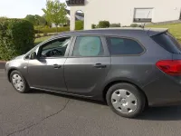 Gebraucht Opel Astra 140 PS (102 kW) 2011 Grau Kombi