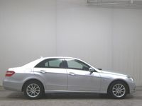 Gebraucht Mercedes E220 170 PS (125 kW) 2012 Iridium silber metalliclack (metallic) Limousine
