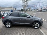 Gebraucht VW T-Roc Style 150 PS (110 kW) 2020 Grau SUV