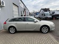 Gebraucht Opel Insignia Edition 131 PS (96 kW) 2009 Silber Kombi