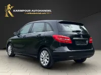 Gebraucht Mercedes B180 122 PS (89 kW) 2014 Schwarz Kleinwagen