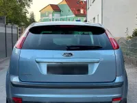 Second-hand Ford Focus 2007 Albastru Hatchback