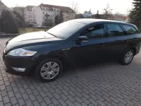 Gebraucht Ford Mondeo 140 PS (102 kW) 2012 Schwarz Kombi