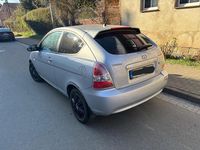 Gebraucht Hyundai Accent 94 PS (69 kW) 2008 Silber Kleinwagen