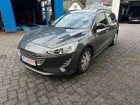 Gebraucht Ford Focus Trend 95 PS (69 kW) 2019 Grau Limousine