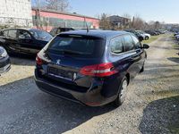 Second-hand Peugeot 308 Active 131 CP (96 kW) 2019 Albastru Break