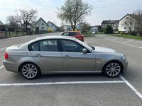 Gebraucht BMW 320 Exclusive 170 PS (125 kW) 2011 Beige Limousine