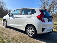 Gebraucht Honda Jazz Trend 102 PS (75 kW) 2017 Weiß Kleinwagen