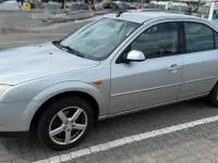 Gebraucht Ford Mondeo Ghia 145 PS (106 kW) 2002 Silber Limousine
