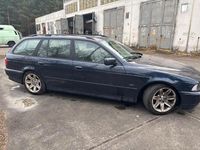 Gebraucht BMW 525 163 PS (119 kW) 2003 Blau Kombi