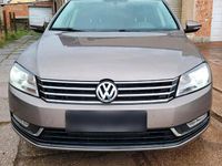 Gebraucht VW Passat 122 PS (89 kW) 2011 Silber Kombi