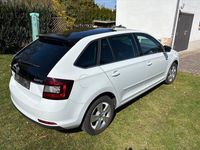 Gebraucht Skoda Rapid Active 110 PS (80 kW) 2019 Weiß Kleinwagen