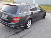 Gebraucht Mercedes C250 Avantgarde 277 PS (203 kW) 2009 Grau metallic Kombi