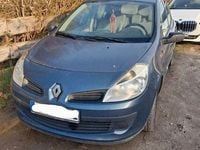 Gebraucht Renault Clio II Expression 75 PS (55 kW) 2006 Grau Limousine