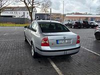 Gebraucht VW Passat Trendline 131 PS (96 kW) 2004 Grau Limousine