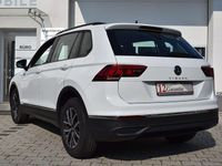 Gebraucht VW Tiguan Life 150 PS (110 kW) 2023 Pure white SUV