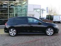 Gebraucht VW Golf VIII Style 265 PS (194 kW) 2025 Schwarz Limousine