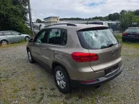 Gebraucht VW Tiguan Trendline 160 PS (117 kW) 2012 Gold SUV