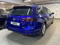 Gebraucht VW Passat R-line 239 PS (175 kW) 2020 Lapiz blue metallic Kombi