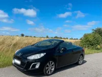 Gebraucht Peugeot 308 CC Active 156 PS (114 kW) 2014 Schwarz Cabrio