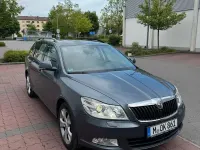 Gebraucht Skoda Octavia 140 PS (102 kW) 2012 Grau Kombi
