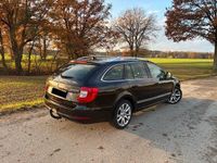 Gebraucht Skoda Superb Active 170 PS (125 kW) 2013 Braun Limousine