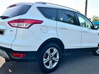 Gebraucht Ford Kuga 150 PS (110 kW) 2013 Weiß SUV