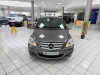 Gebraucht Mercedes B200 136 PS (100 kW) 2011 Grau Van / Kleinbus