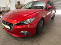 Gebraucht Mazda 3 Nakama 120 PS (88 kW) 2016 Rot Limousine