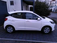 Gebraucht Hyundai i10 Select 63 PS (46 kW) 2024 Weiß Kleinwagen