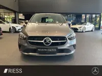 Gebraucht Mercedes B200 150 PS (110 kW) 2025 Grau Kleinwagen