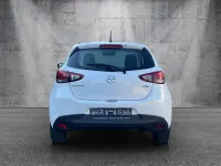 Gebraucht Mazda 2 Center-Line 90 PS (66 kW) 2015 Weiß Limousine