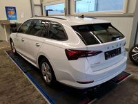 Gebraucht Skoda Octavia Clever 204 PS (150 kW) 2021 Weiß Kombi