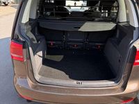 Gebraucht VW Touran Cup 140 PS (102 kW) 2014 Braun Van / Kleinbus